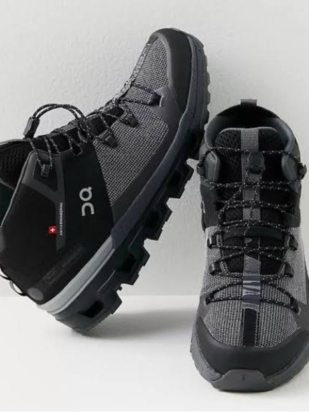 On Running Cloudtrax Trail Shoe - Black & Gray